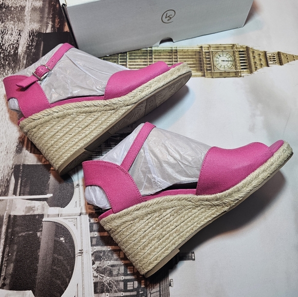 Life Stride Shoes - LifeStride Tess Espadrille wedge sandal color Pink women's size 9 with box
